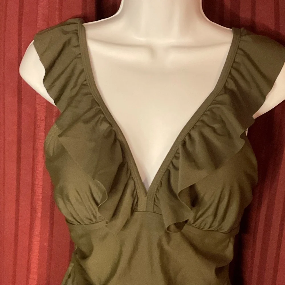 Charmo flattering olive